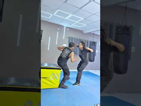 Don’t Get Caught Out on UK Streets! 💥 #ukstreets #martialarts #selfdefence #shorts #streetsafety