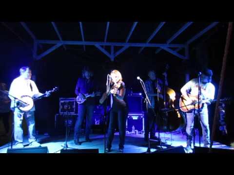 I'll Be Hangin Around