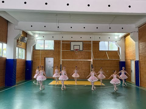 La Sylphide Academic Ballet School - Danse napolitaine - Level 3