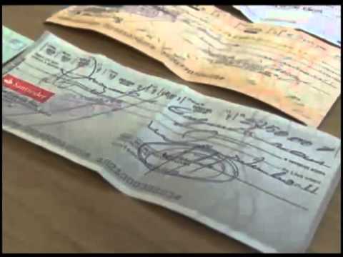 Jovem é acusado de aplicar golpe no comercio 21 08 2012,