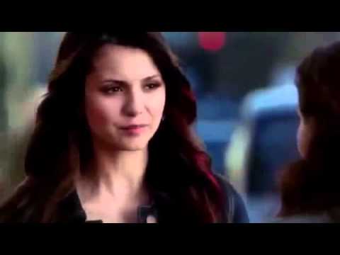 TVD 4X18 Elena Rebekah arrive in Willowbe to find Katherine who they find has compelled the town