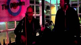 The Decoders - La tierra del amor (Duncan Dhu cover)