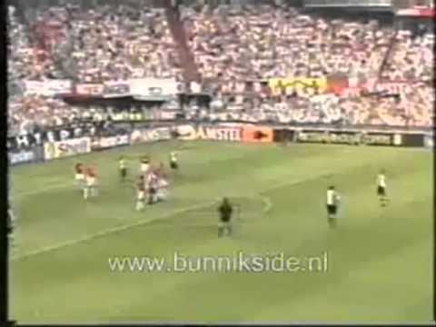 De 4 bekers van: FC Utrecht