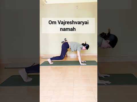 Chandra namaskara with Chandra mantras 🌸