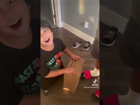 Lamelo Ball MB.02 Slime (Unboxing) #basketball #ballislife #lameloball #puma #slime