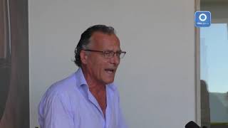 dell-anno-de-cesare-la-smetta-di-fare-i-suoi-giochetti