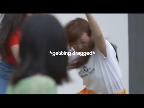 weki meki being merciless in a water fight