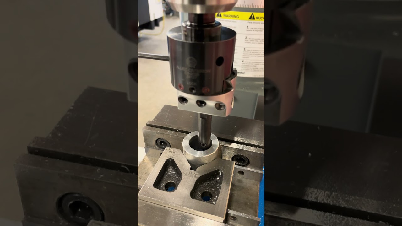 Boring head initial adjustment