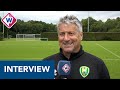 ADO-trainer Ruud Brood over eerste wedstrijd: 'De jonkies zijn gretig om de winst te pakken'