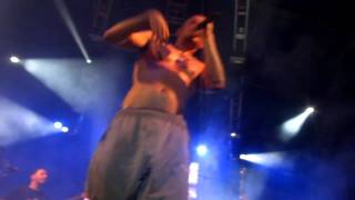 CALLE 13 en El Salvador, &quot;Ven y Critícame&quot;, 191111