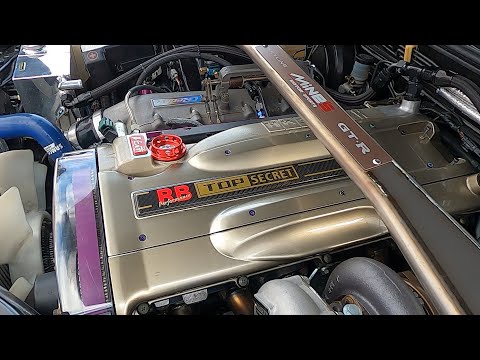 TOP SECRET engine in an R34!!!!!!