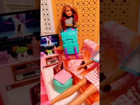 All moved in!  College Dorm Life!  Roommates!