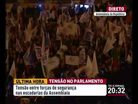 Apelos para que se juntem à manifestação os polícias que protegem o parlamento