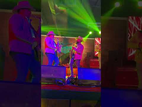 Agüita de coco - conjunto Monarka