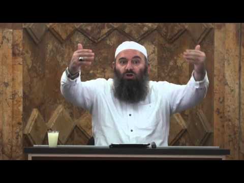 Keqkuptimi i një Videoje (Mosdrejtimi kah kibla në Namaz) - Hoxhë Bekir Halimi