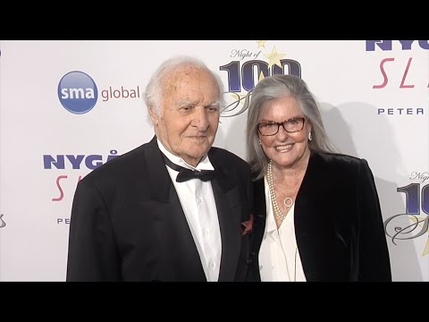 Robert Loggia