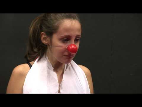 download lagu mp3 mp4 Luana Martau, download lagu Luana Martau gratis, unduh video klip Luana Martau