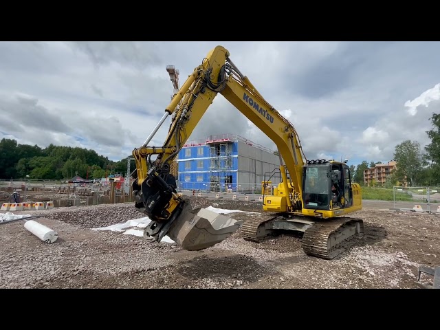 Track excavator Komatsu PC210LC-11, 2018 - PS Auction - We value