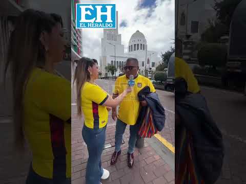 #Ambato |  🎥▶️ Ciudadanos palpitan duelo ecuatoriano mundialista. (30-06-2026) ⚽️🇪🇨🎊🎉