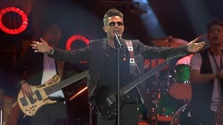 El Vicente Calderón se rinde ante Alejandro Sanz