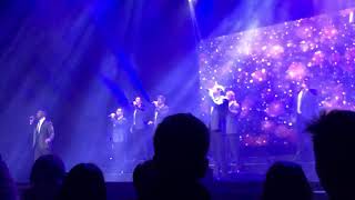 Straight No Chaser - Hark! The Heralds Angels Sing/ Angels We Have Heard On High