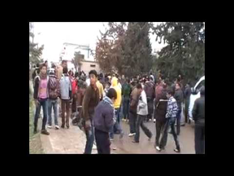 مظاهرة من جامع الحسن في بلدة داعل في ريف درعا رغم تواجد قناصة الأمن