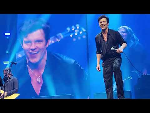 The Killers - Don't Change (INXS Cover) live Sydney (6/12/2024)