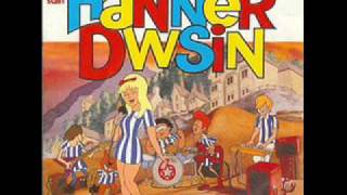 Hanner Dwsin - O Dan Y Dwr