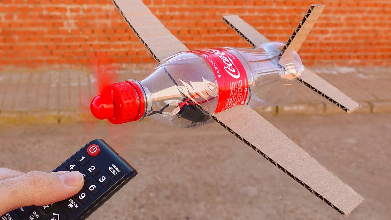 Criando Um AVIÃO Com Garrafas De Coca-Cola (FUNCIONA) ✈️😲