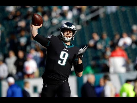 With Carson Wentz sidelined, Nick Foles practices with Philadelphia Eagles