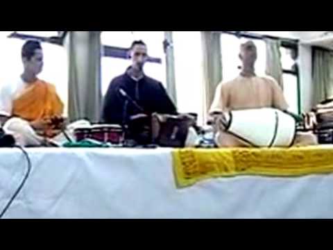 download lagu mp3 mp4 Mantra Hare Krishna Completo, download lagu Mantra Hare Krishna Completo gratis, unduh video klip Mantra Hare Krishna Completo