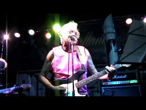 P.Mobil Official Bootleg - Most is azt érzem