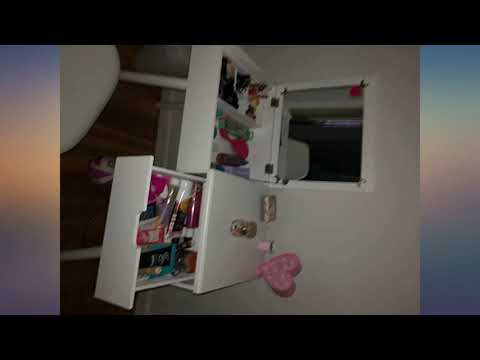 Bonnlo White Vanity Table Set with Flip Top Mirror Dressing Desk Vanity Makeup review