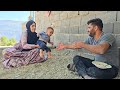 The love story of a nomadic family👨‍👩‍👧❤️/ the lifestyle documentary of Saifullah and Arad