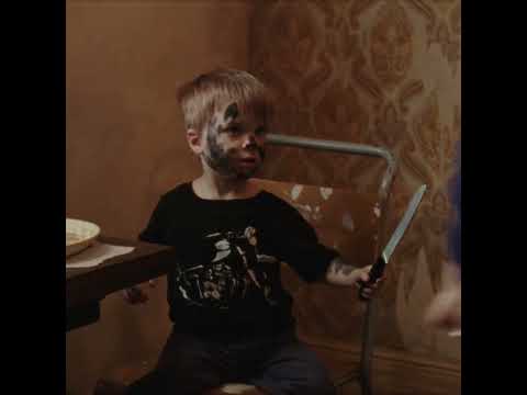 Ray & Liz - Teaser Liz