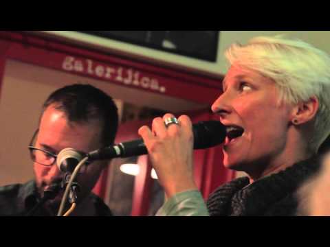 Neno Belan & Fiumens ft. Ana Kabalin - Tvoj glas @ dnevni boravak