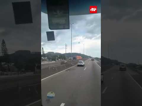 Idoso dirige na contramão e morre em acidente em SC #shorts