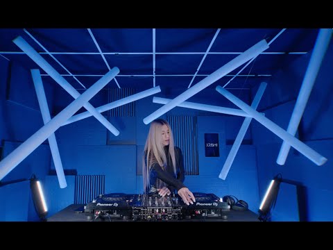 KRISMI - Live Dj Mix | Melodic Techno & Progressive House Music @rookamypro