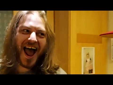 Cooking with harry 2: Return of the bachelor pizza