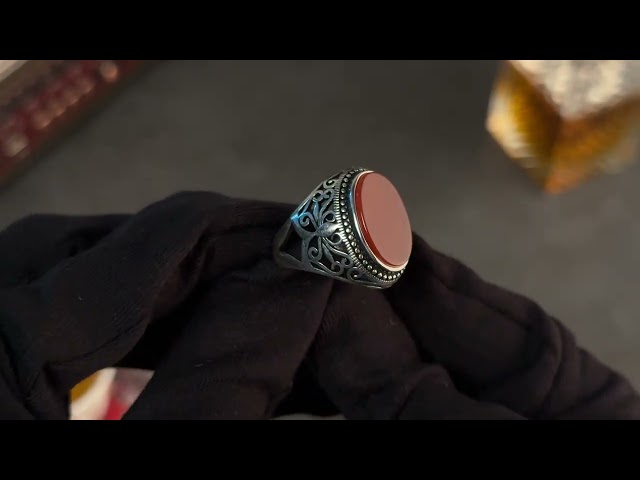 خاتم رجالي فضة استرليني مزين بحجر عقيق أحمر