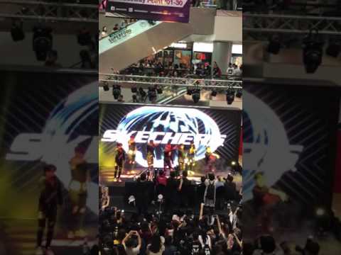 Exo skechers event in Singapore ; 100617 - D7version Dance Performance