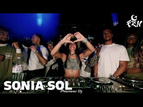 Sonia Sol | FZN | #12