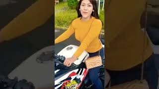 Download lagu modifikasi cantik cewek cantik naik motor ninja 250r mp3