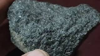 raw black diamond stone//carbonado Diamante