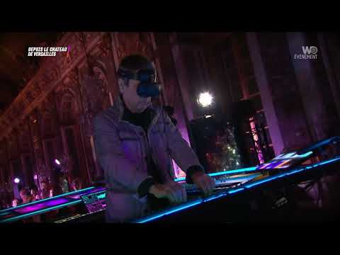 Jean-Michel Jarre x Armin van Buuren - Stardust (Live At Versailles 400)