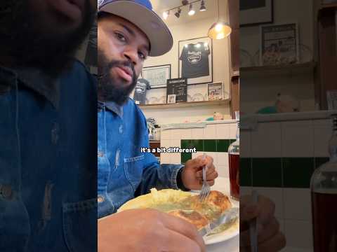 Trying pie and mash for the first time 🥴 #britishculture #shorts #americanabroad #britishcuisine