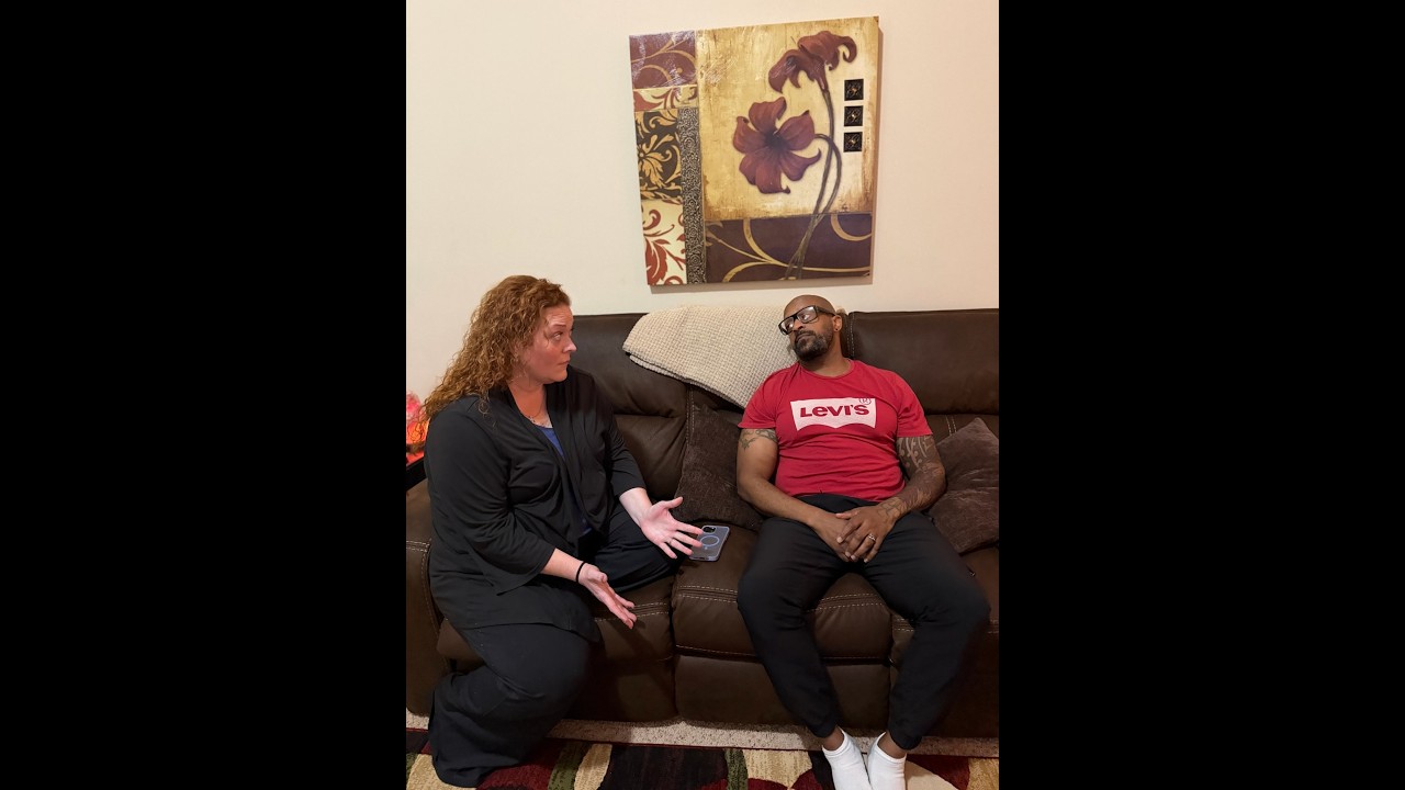 Bethany asks Larry to go see the Michael Jackson movie tonight