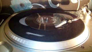 Stiff Little Fingers - Alternative Ulster (Rough Trade 1978).