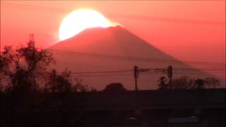 preview picture of video '12月7日のダイヤモンド富士 つくばエクスプレス利根川橋梁 Sunset Mt.Fuji'