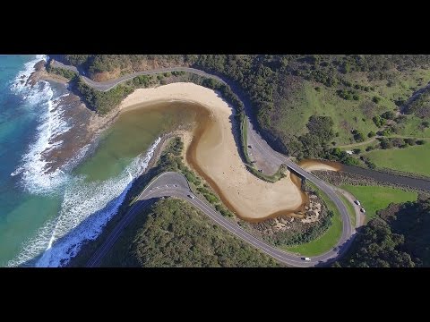 סרטון מרהיב של אזור דרך האוקיינוס הגדולה באיכות 4K מתקדמת